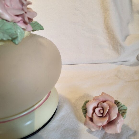 Capodimonte Rose Lamp Italian Electric Plug In Vintage Very Good Condition super - Picture 8 of 11